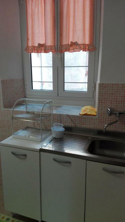 La Quiete Apartment Mele